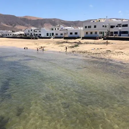 Casa Carmen En Caleta De Holiday home *
