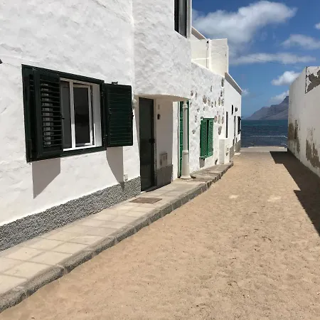 Nyaraló Casa Carmen En Caleta De *
